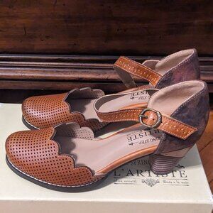 L'Artiste by Spring Step Parchelle Pump. Beautiful brown / camel color heels.